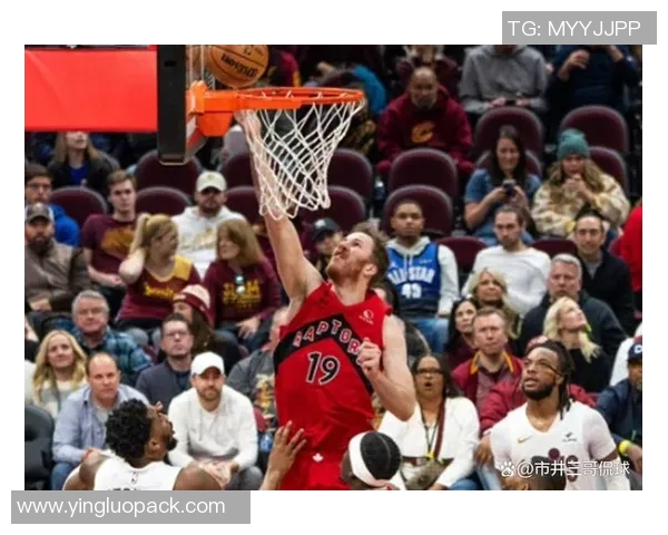 2017季后赛骑士与猛龙第二场激战回顾与精彩瞬间分析